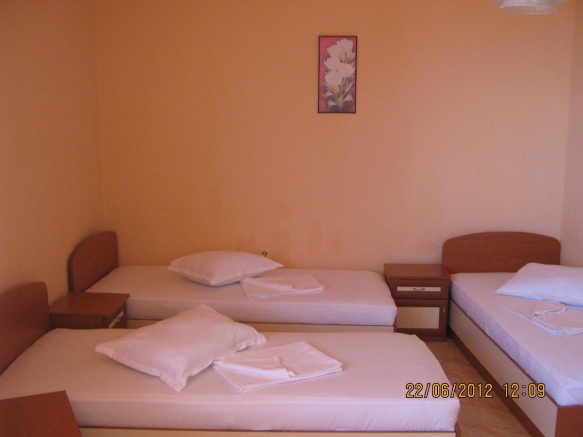 Guest House Amor Sveti Vlas Oda fotoğraf